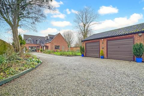 4 bedroom detached house for sale, Kendal House, Doddington Lane, Stubton, Newark