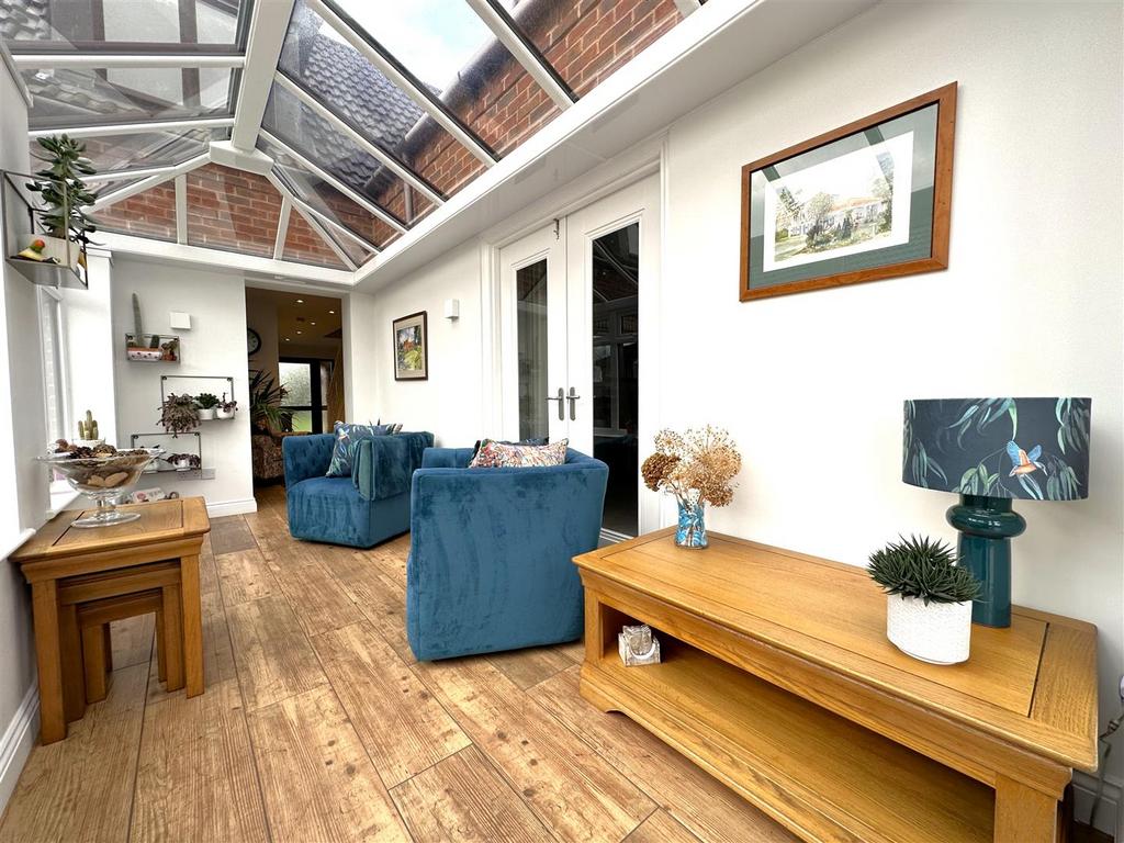 Garden Room 848