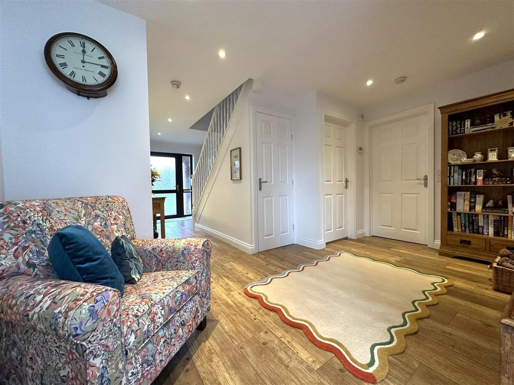 Inner Reception Hall 836