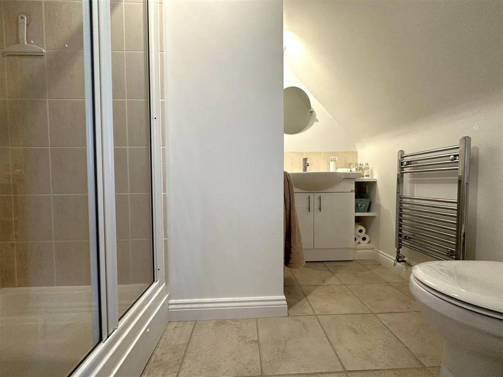 Secondary En-Suite 766
