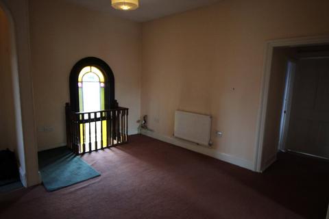 3 bedroom flat to rent, St. Mary Street, Derbyshire DE7