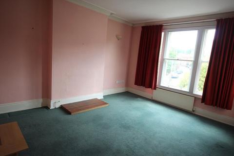 3 bedroom flat to rent, St. Mary Street, Derbyshire DE7