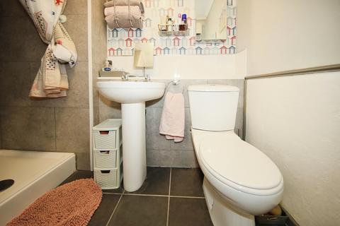 28 Bader Road, Wolverhampton, WV6 7UY