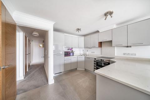 2 bedroom apartment for sale, Eastbourne Road, Godstone RH9