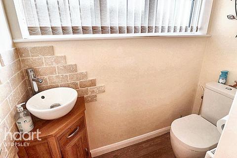 4 bedroom detached house for sale, Balcombe Close, Luton