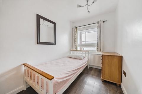 4 bedroom apartment to rent, Field Road London W6