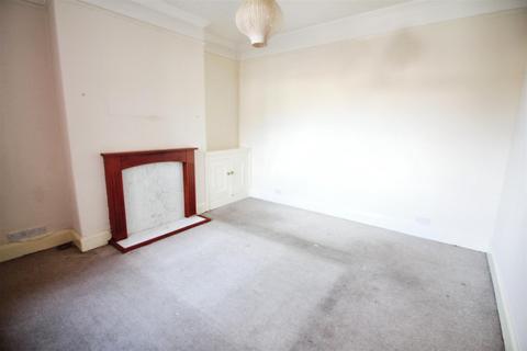 4 bedroom terraced house for sale, Ashfield Terrace, Leeds LS15