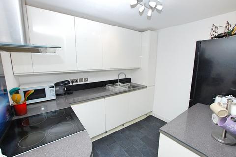 2 bedroom flat for sale, Temple Street, Bristol BS31