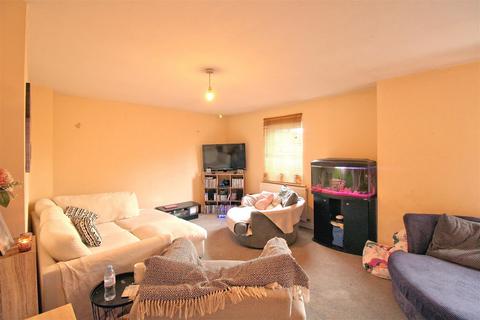 2 bedroom flat for sale, Homelands Road, King's Lynn