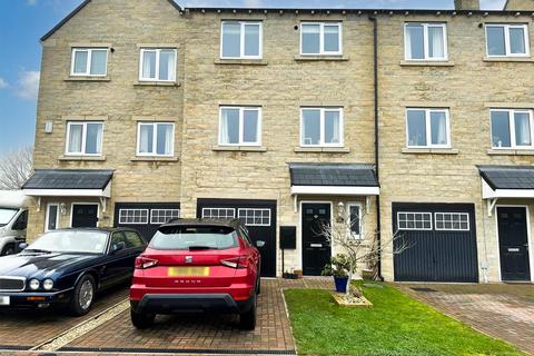 3 bedroom townhouse for sale, High Banks, Silsden