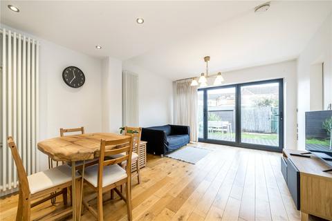 4 bedroom terraced house for sale, Trundleys Road, London SE8