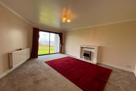 2 bedroom apartment to rent, Scholes Park Road, Scarborough YO12