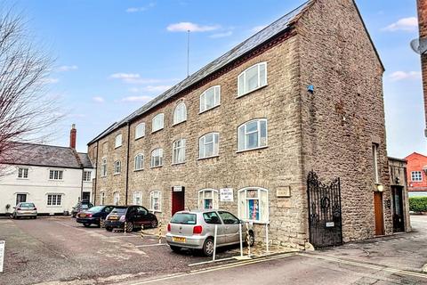 2 bedroom penthouse for sale, Bridport