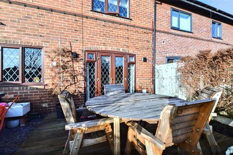 3 bedroom terraced house for sale, Park Avenue, Swillington, Leeds