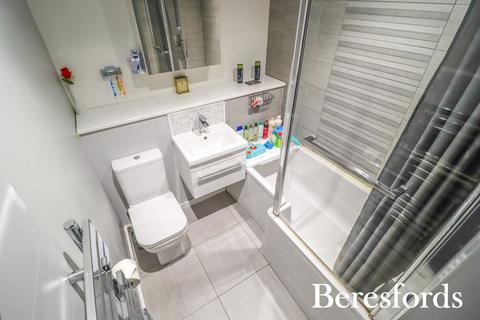 94 Tamarisk Road, South Ockendon, RM15 6HX