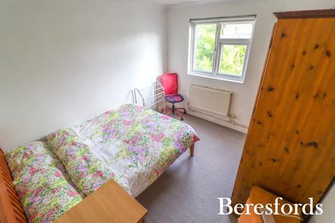 94 Tamarisk Road, South Ockendon, RM15 6HX