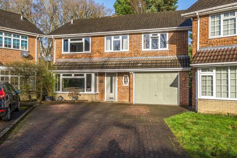 5 bedroom detached house for sale, Lightwater,  Surrey,  GU18