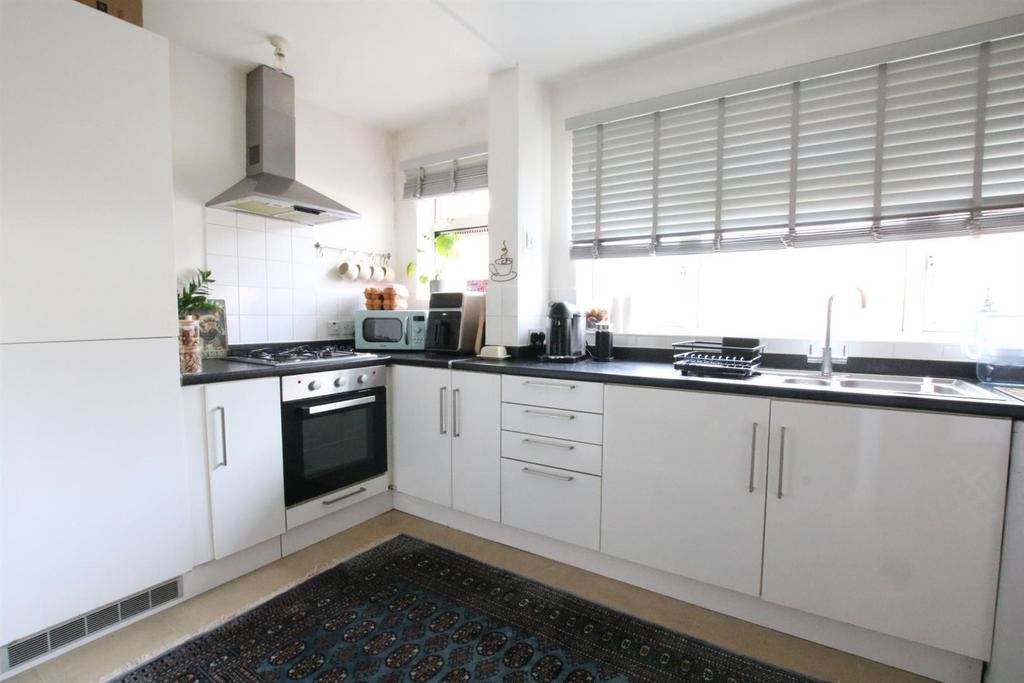 Kitchen.JPG