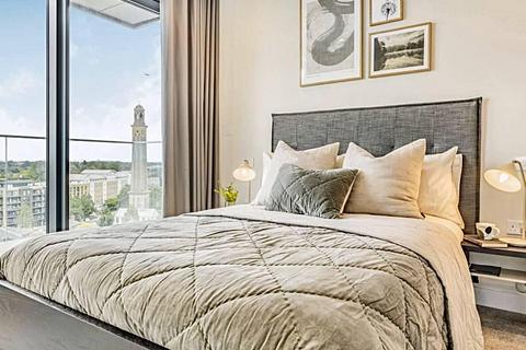3 bedroom apartment to rent, Apo apartments TW8