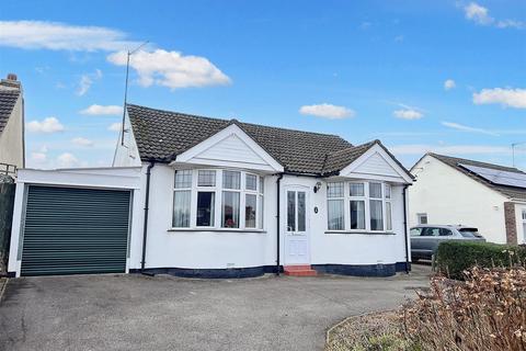 3 bedroom detached bungalow for sale, Stoke Road, Bletchley MK2