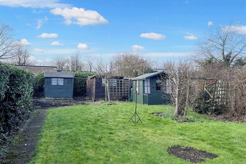 3 bedroom detached bungalow for sale, Stoke Road, Bletchley MK2