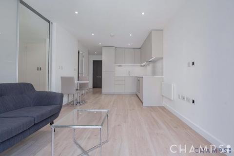 Studio to rent, Castleton House, Beaufort Park, NW9