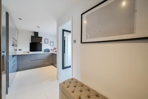 4 bedroom end of terrace house for sale, Oakhill Avenue, Bristol BS30