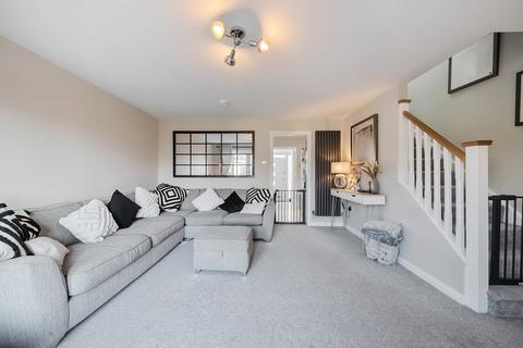 4 bedroom end of terrace house for sale, Oakhill Avenue, Bristol BS30