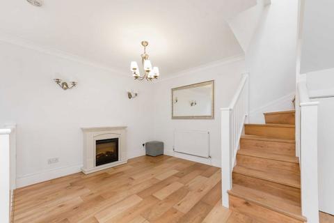 3 bedroom house to rent, Fortess Grove, London NW5