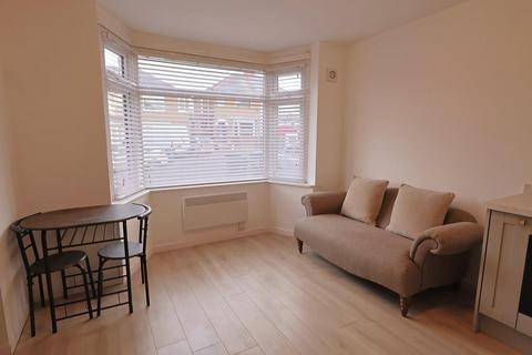 1 bedroom flat to rent, Tonbridge Road, Coventry - BILLS INCLUDED, One Bedroom Flat