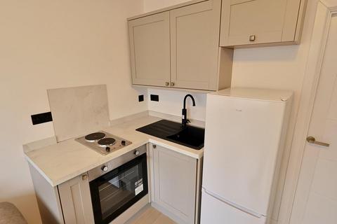 1 bedroom flat to rent, Tonbridge Road, Coventry - BILLS INCLUDED, One Bedroom Flat