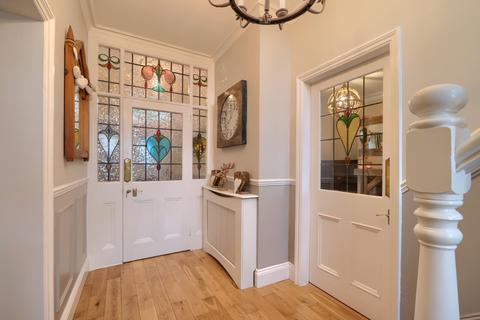 4 bedroom end of terrace house for sale, Wheatsheaf House, 12 High Street