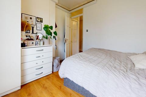 3 bedroom flat for sale, Meadow Road, Wisden House Meadow Road, SW8