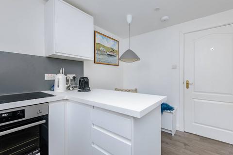 3/7 North Werber Park, Edinburgh, EH4 1SY