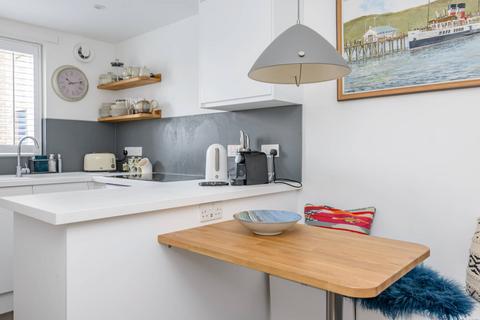 3/7 North Werber Park, Edinburgh, EH4 1SY