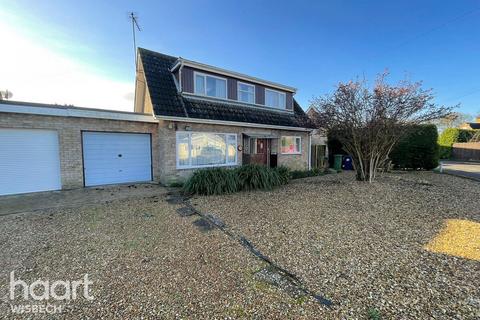 2 bedroom bungalow for sale, St Pauls Close, Gorefield