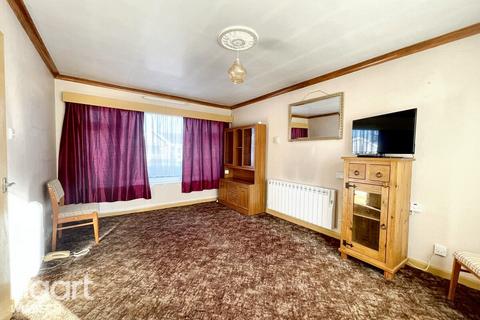 2 bedroom bungalow for sale, St Pauls Close, Gorefield