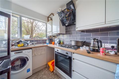 2 bedroom maisonette for sale, Moremead Road, London