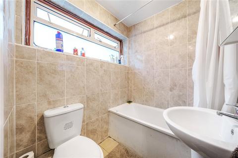 2 bedroom maisonette for sale, Moremead Road, London