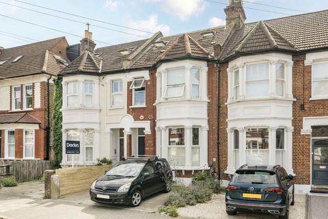 Gleneagle Road, London SW16