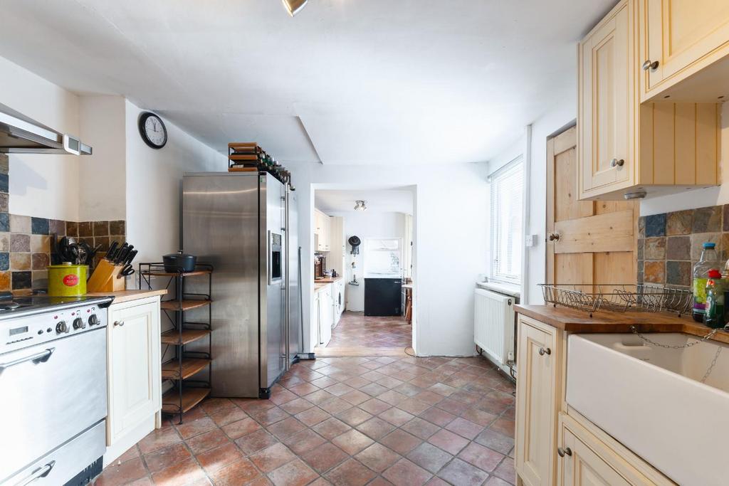 Kitchen and utility-1.jpg