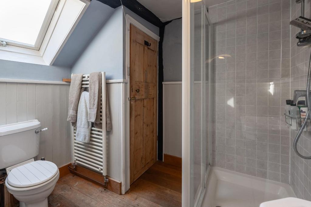 Bathroom-4.jpg