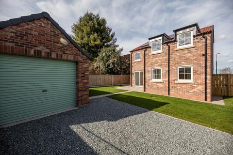 4 bedroom detached house for sale, North Street, Goole, DN14