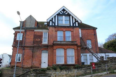 1 bedroom flat to rent, Priory Avenue, Hastings