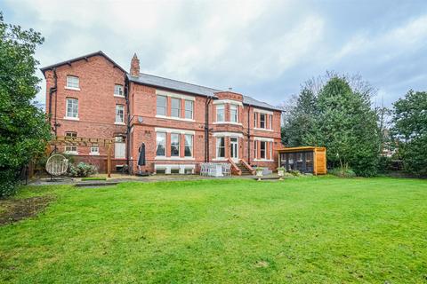 7 bedroom detached house for sale, Balmoral Road, Warrington WA4