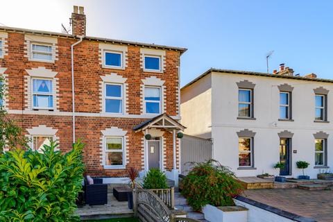 4 bedroom semi-detached house for sale, Bath Road, Gloucestershire GL5