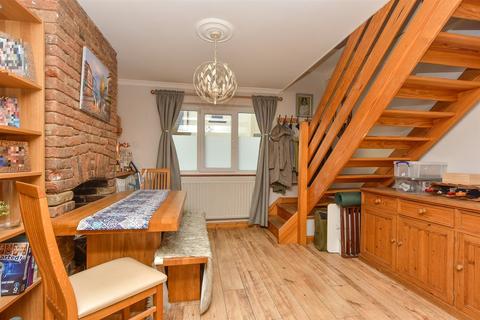 47 Mount Road, Rochester, ME1 3NH