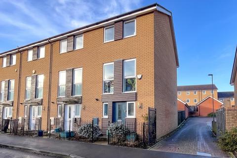 Wood Street, Patchway, Bristol, Gloucestershire, BS34