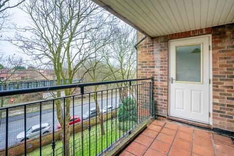 2 bedroom apartment for sale, Whitecross Gardens, York