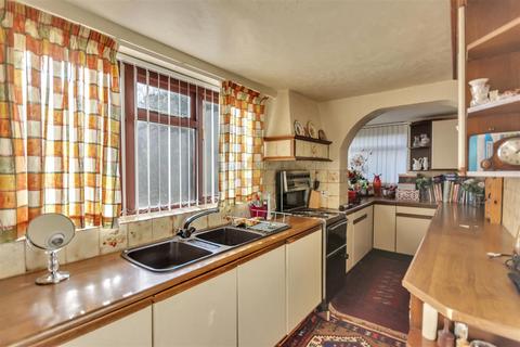 4 bedroom detached house for sale, Middleton Road, Oswestry, SY11